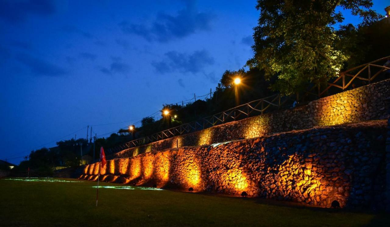 Portico Del Paradiso Скала Екстериор снимка